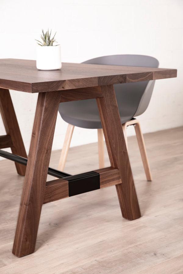 Solid wood dining tables customizable 